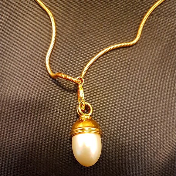 Necklace - Picture 1 of 3